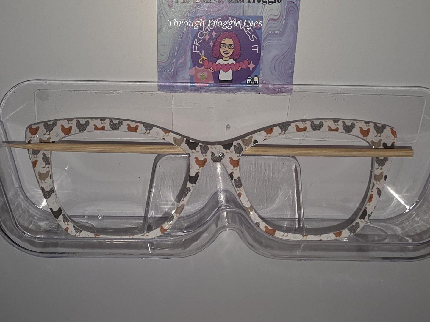 Opaque Happy Hens frame topper compatible with Pair frames