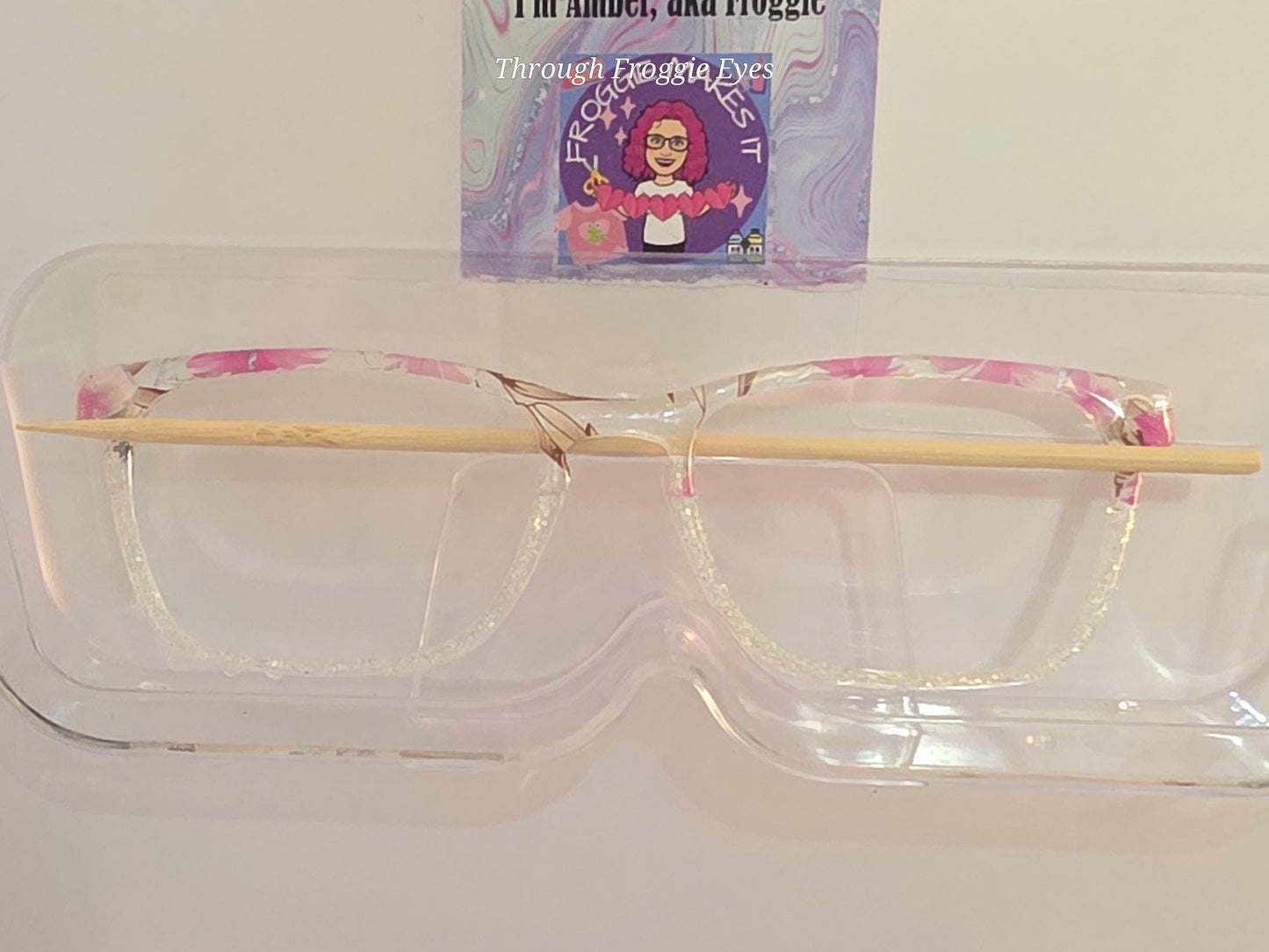 Clearly Pink Flowers frame topper for Pair frames