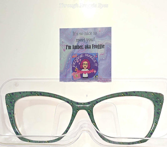 Opaque Lure Me In frame topper for Pair frames